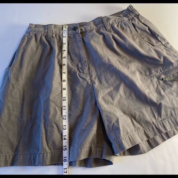 Woolrich Womens Grey Taupe Cargo Shorts Size 14P 30 High-Rise 6” I 100% Cotton - Picture 10 of 16